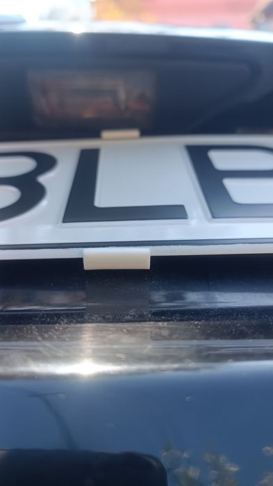 Suport subțire pentru număr – design modern și elegant!