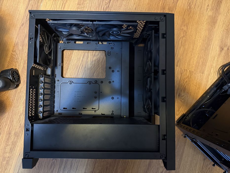 Carcasa Corsair 4000D Airflow