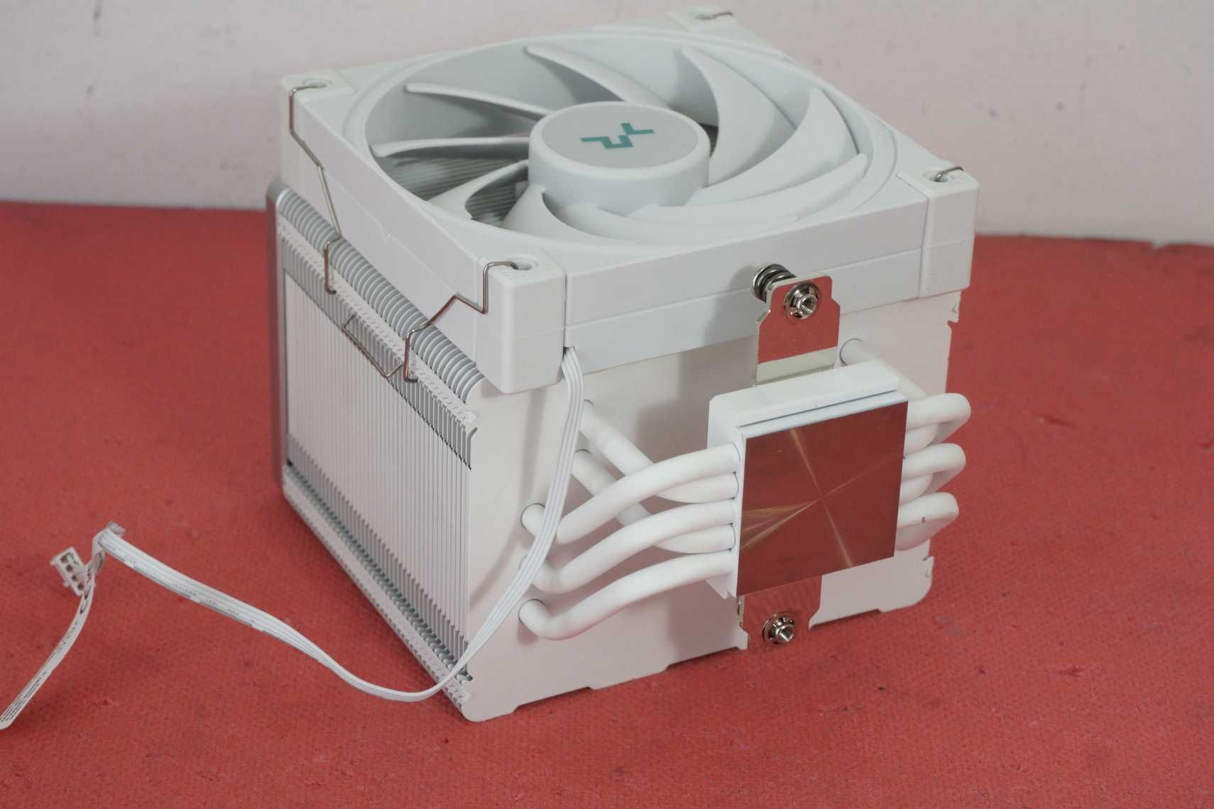 Охладител DeepCool AK500 white - 1x120mm / LGA 1700, AM4/5 / вкл ДДС