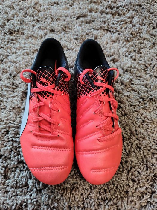 Ghete fotbal , adidasi fotbal Puma Evo Power 4.3, noi , marime 38.5