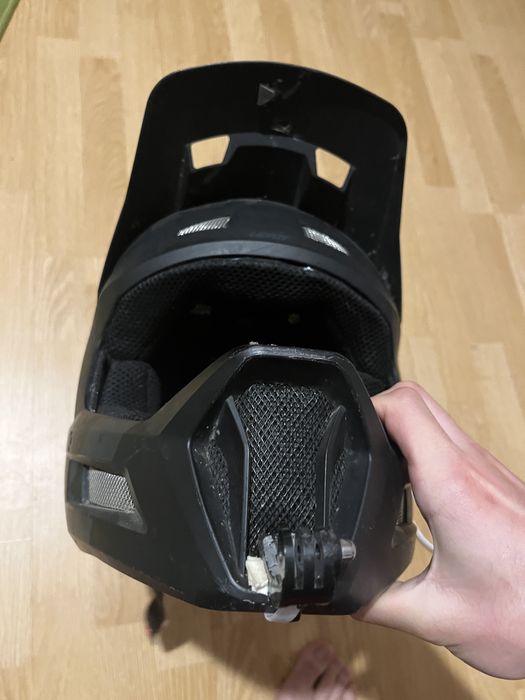 Casca leatt gravity 2.0 M