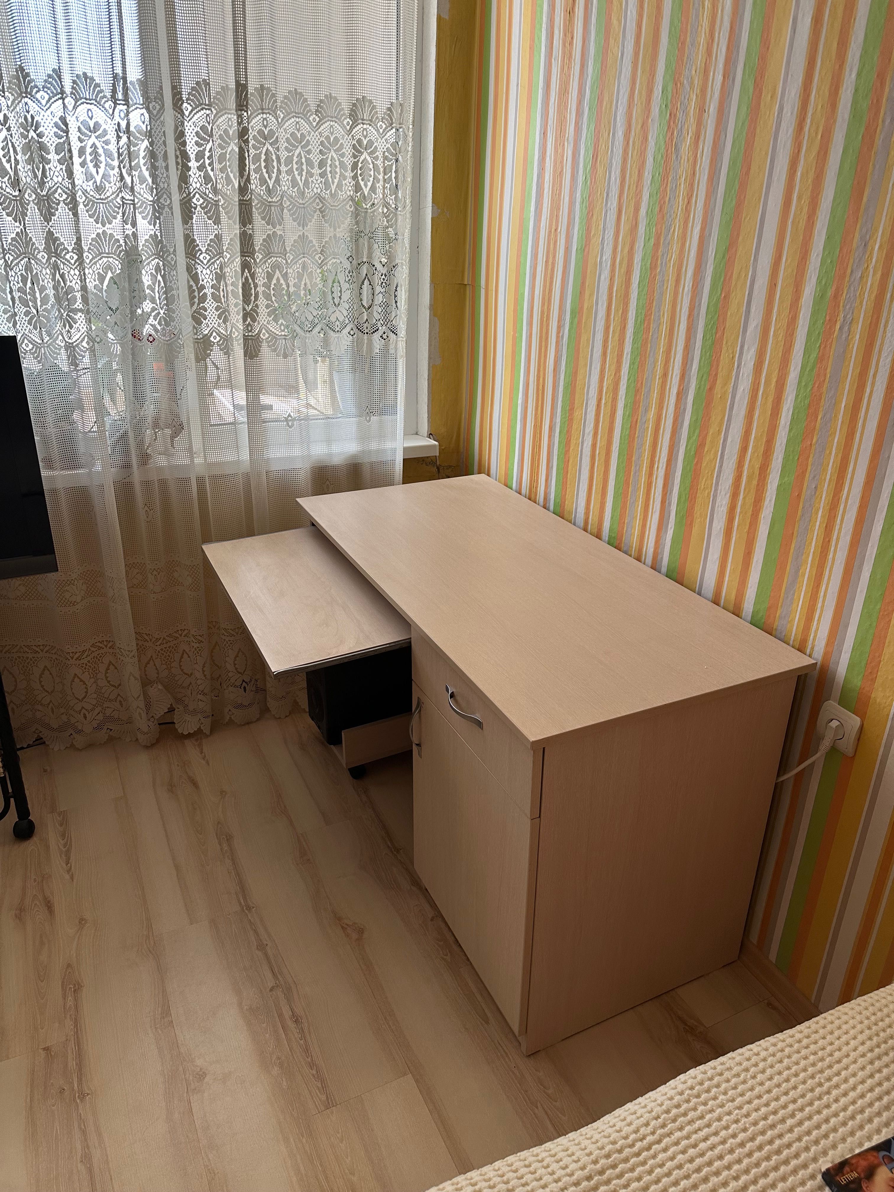 Ученическо бюро със страничен шкаф
