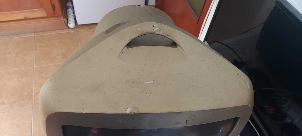 TV Philips diagonala 36 cm , se vinde cu telecomanda .