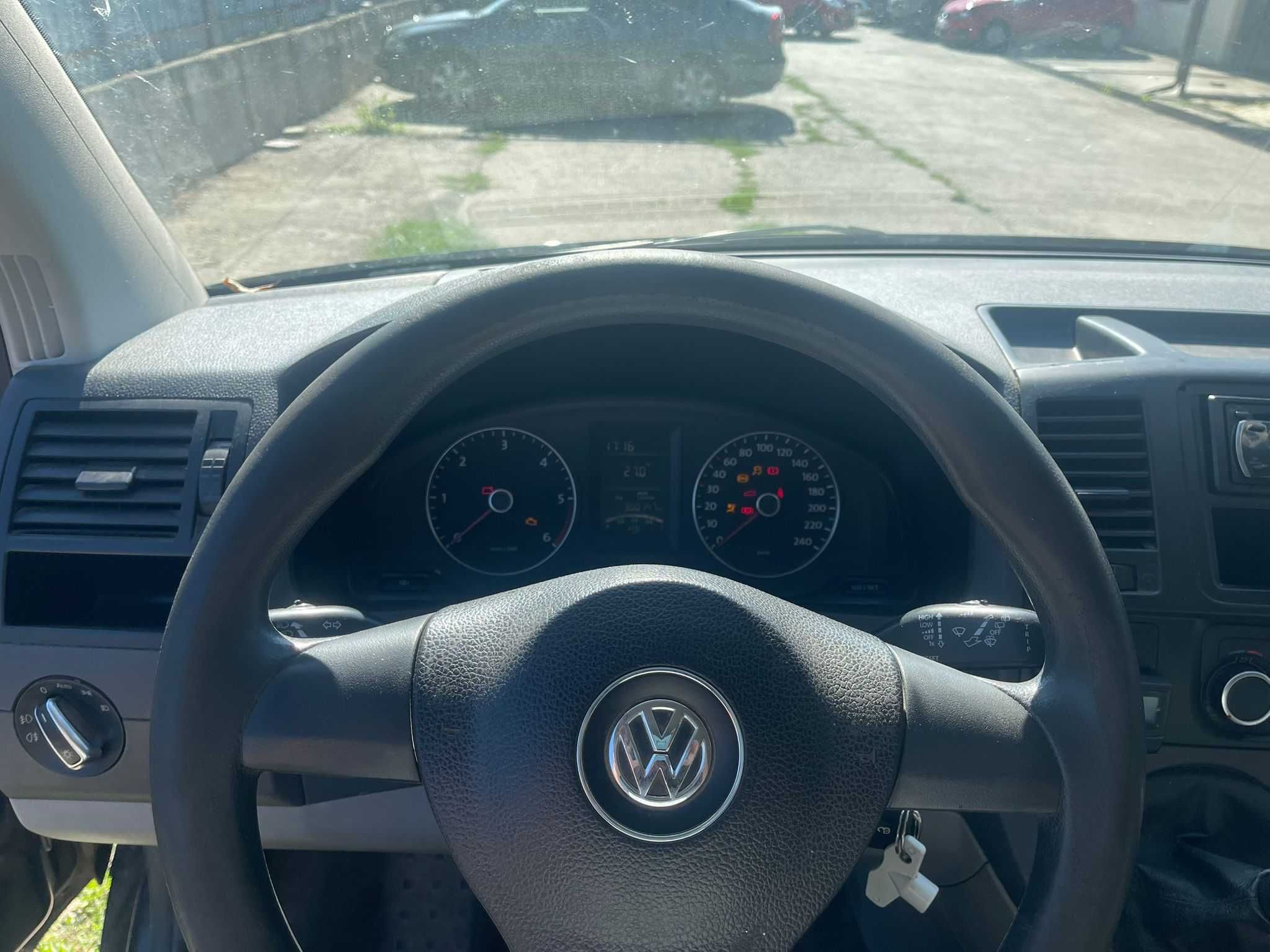 Volkswagen Multivan 2011 - Diesel, - Pe firmă