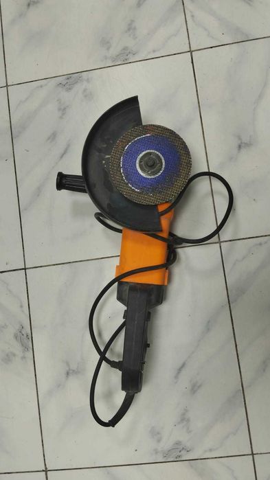 Болгарка Вихрь УШМ-230/2300, Астана Петрова 17, лот 805086