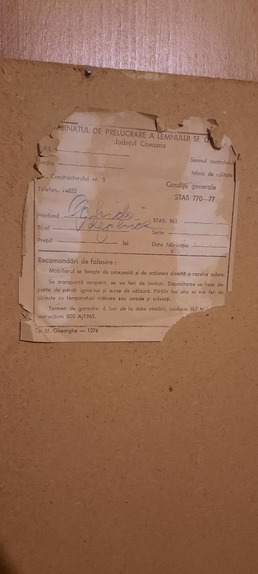 Продаётся одинарный спальний кровать 2 штуки