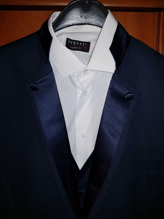 стилен тъмносин мъжки костюм Aggressor, сако гръдна 120 см, ханш 108 с