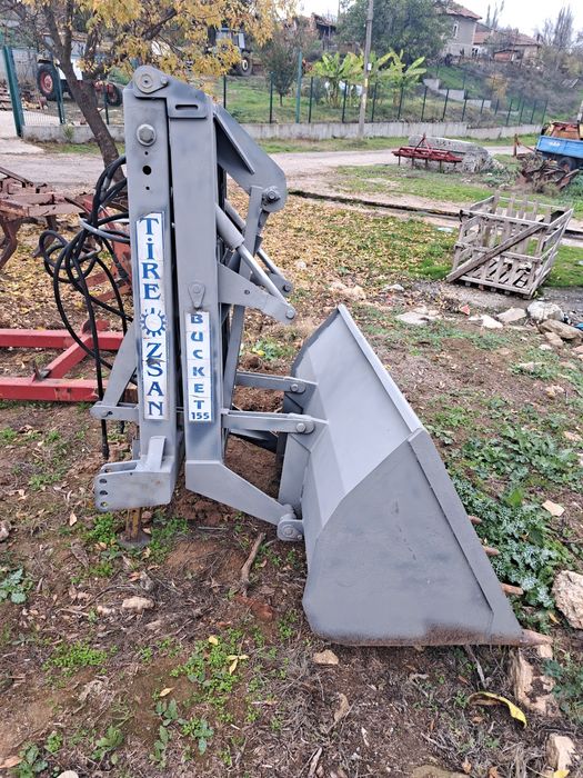 Навесен  товарач