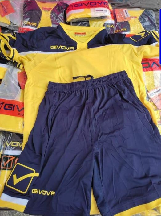 Echipament de fotbal tricou, sort Givova copii original made in Italy