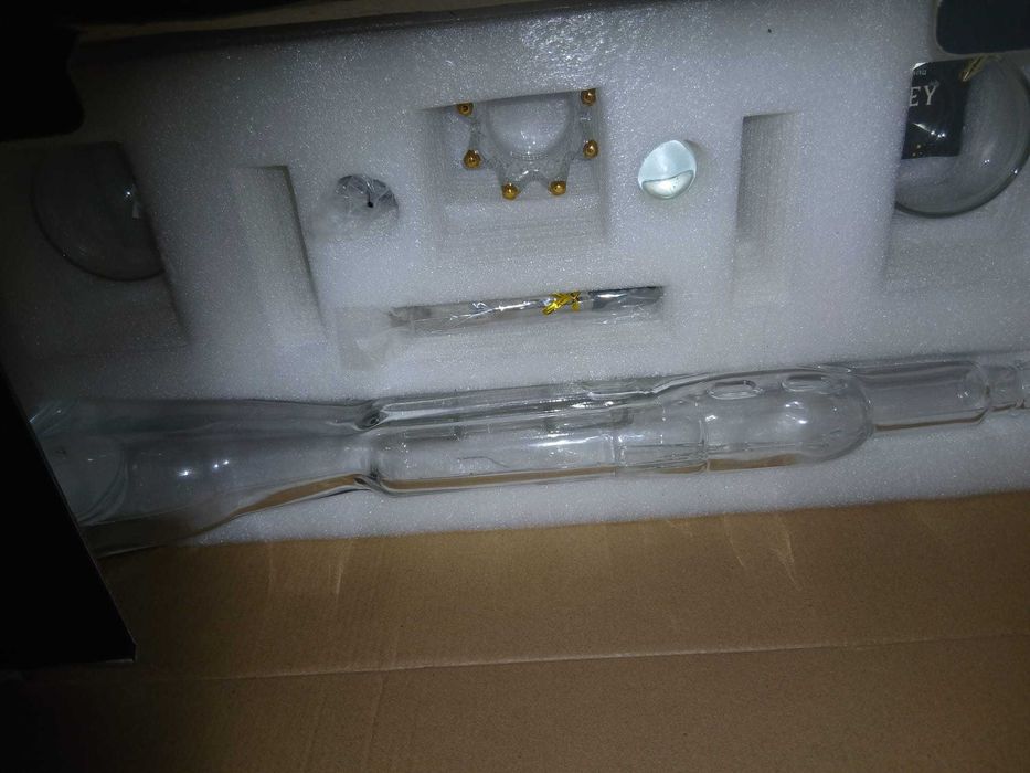 Set cadou wisky  AK 47 din  sticla