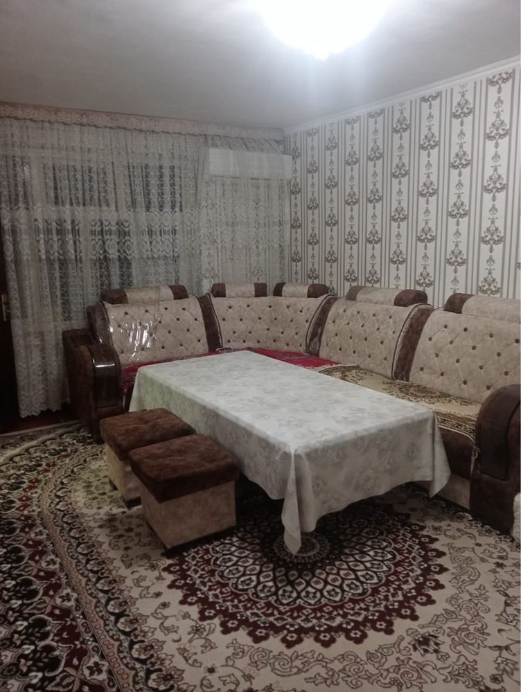 Метро Максим Горкий Продаётся квартира 2/5/5 балкон 2х6 ор-р: Бии