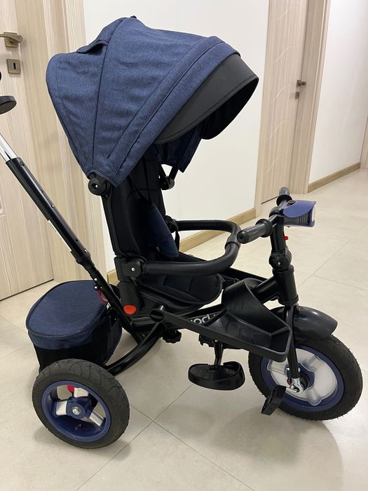 Триколка тъмносиня