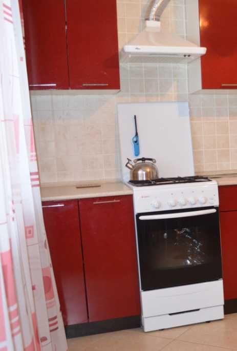 Дава се под наем Едностаен апартамент в Пловдив, Южен - 45 кв.м за 204 € - Снимка #2