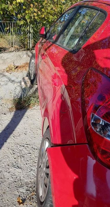 Hyundai i20 1.4i 98.к.с Само на части!!!