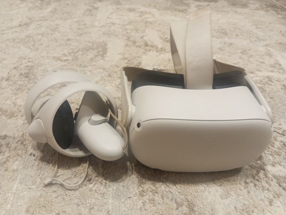 VR очки Meta Quest 2