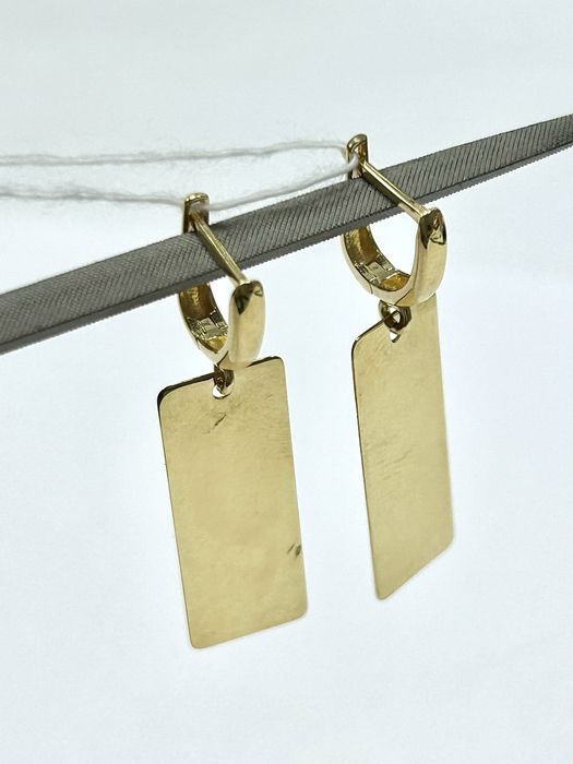 Золотые серьги 585 пробы