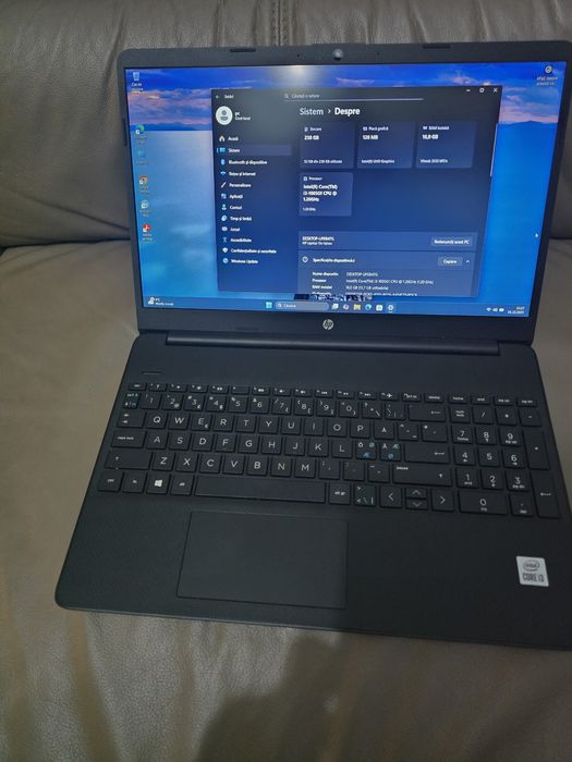 Laptop HP 15, i3-1005G1, ram 16gb, ssd 256gb, bat 5ore