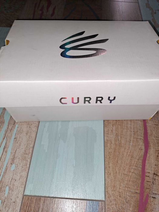 Оригинални маратонки на Къри