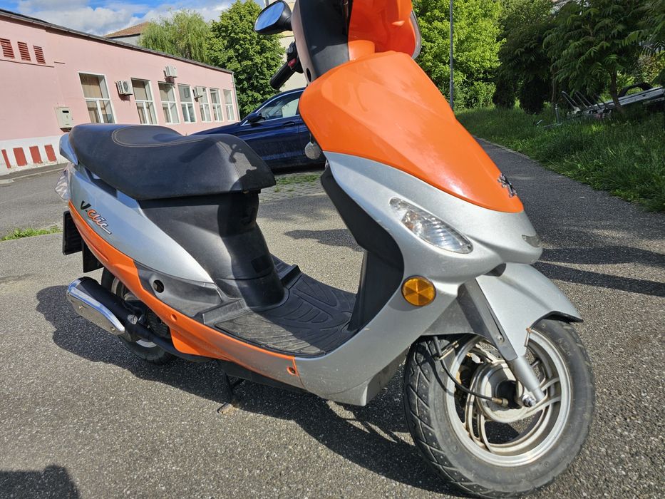 Vand scuter moped