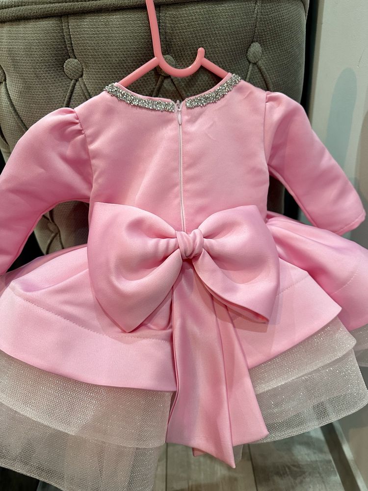 Бебешка официална рокля розова подходяща за първи рожден ден