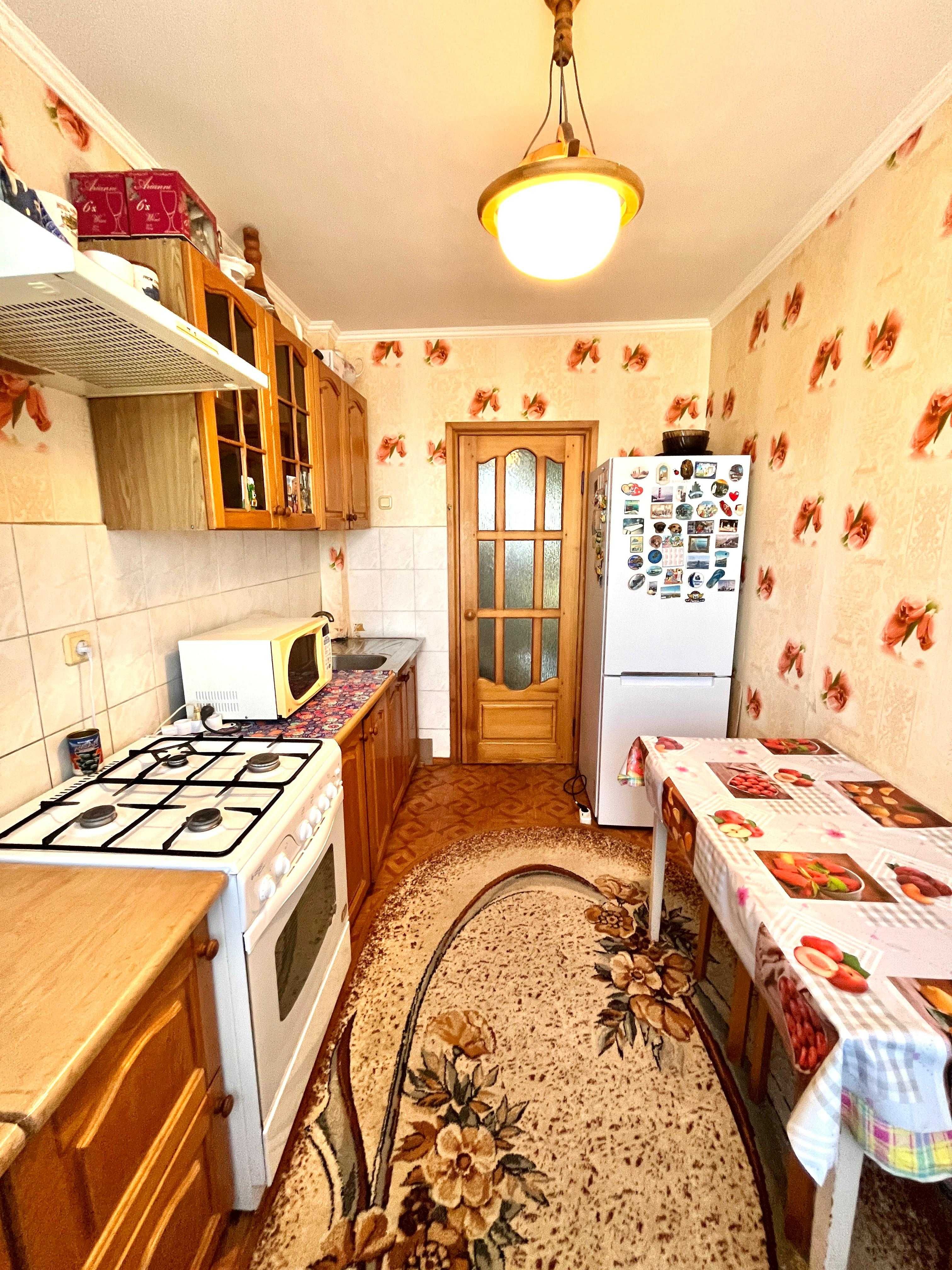 Продаётся 4 комн квартира