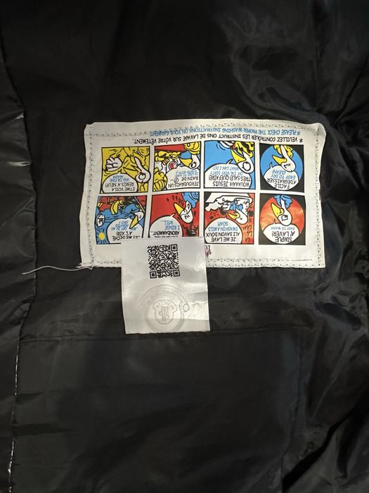 Geaca M.o.n.c.l.e.r lucioasa