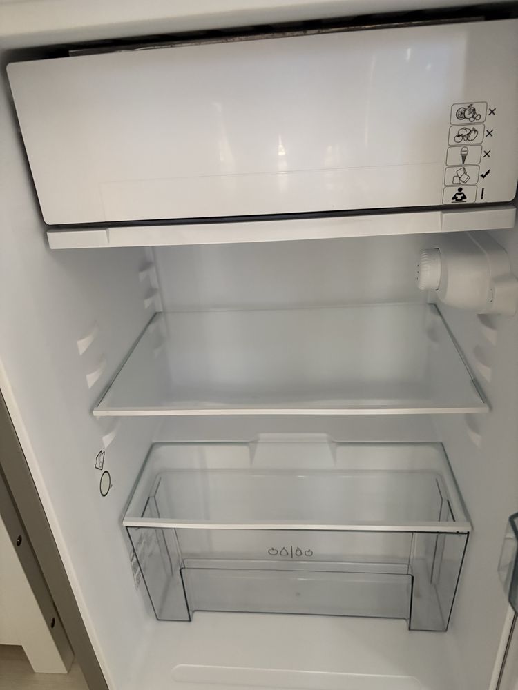 Frigider Sharp cu 1 usa