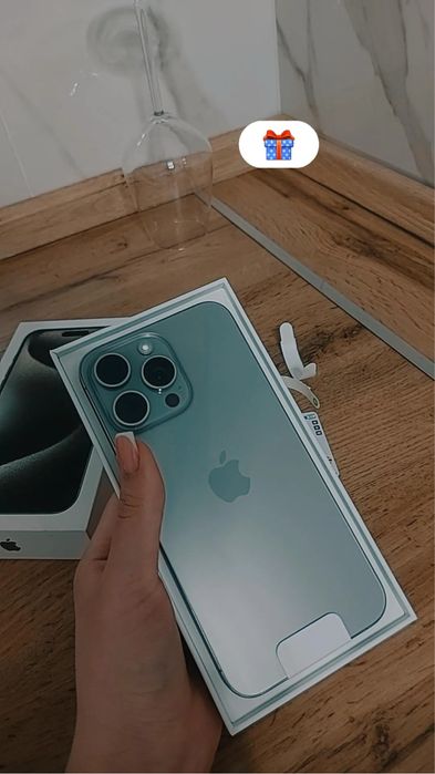 Продам Айфон 15 pro max