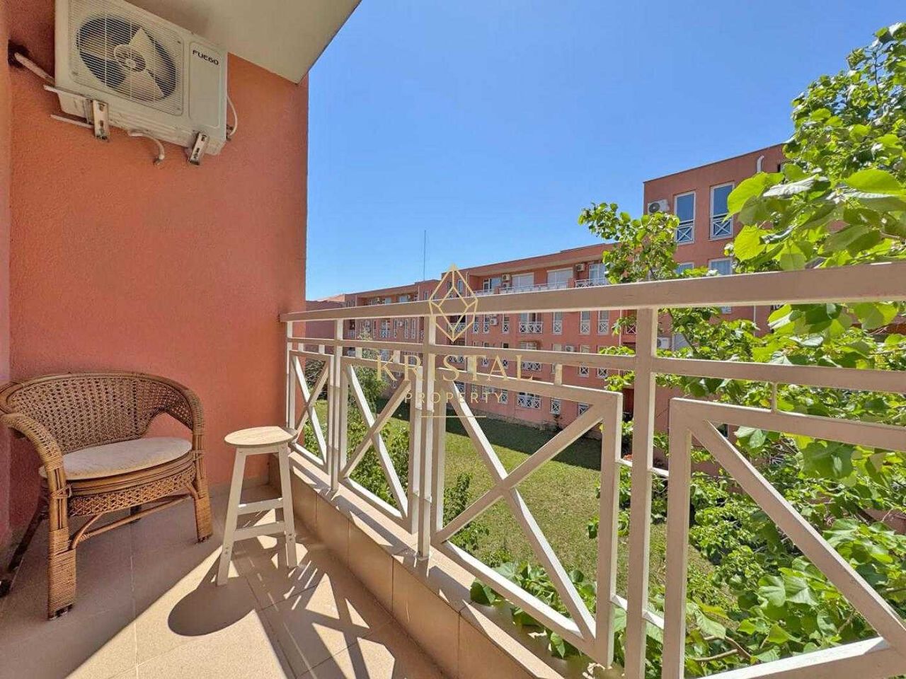 Продава се Тристаен апартамент в с. Тънково, Област Бургас - 77 кв.м за 819 €/кв.м - Снимка #8