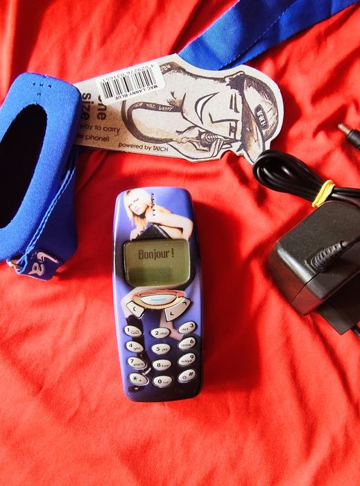 Nokia 3310 + accesorii ( decodat, baterie Nou nouță, impecabil)