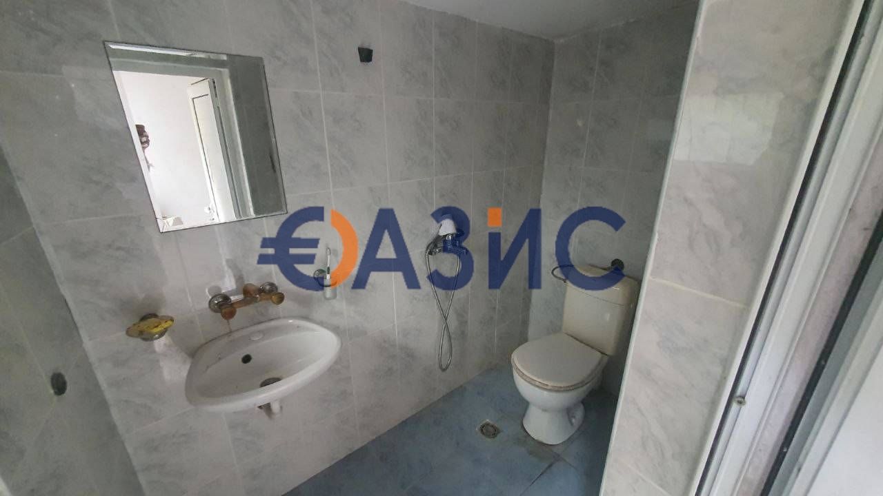 Къща на 2 етажа-73 кв. м.+ двор 600 кв. м., с. Горица,Общ. Поморие