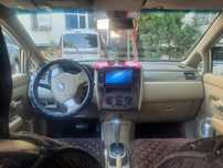 Nissan tida 2006