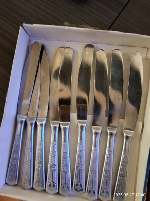 Набор чайных ложек, набор столовых ножей