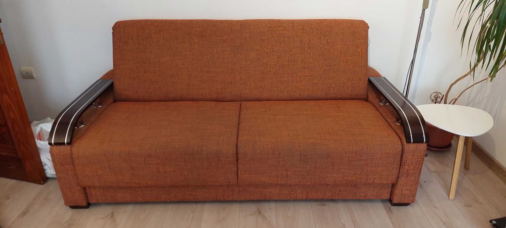 CANAPEA extensibila 3 persoane cu lada depozitare