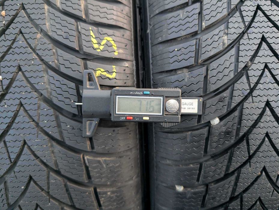 SET 2 Anvelope Iarna 215/55 R18 MOMO W20 Europa 99V - XL