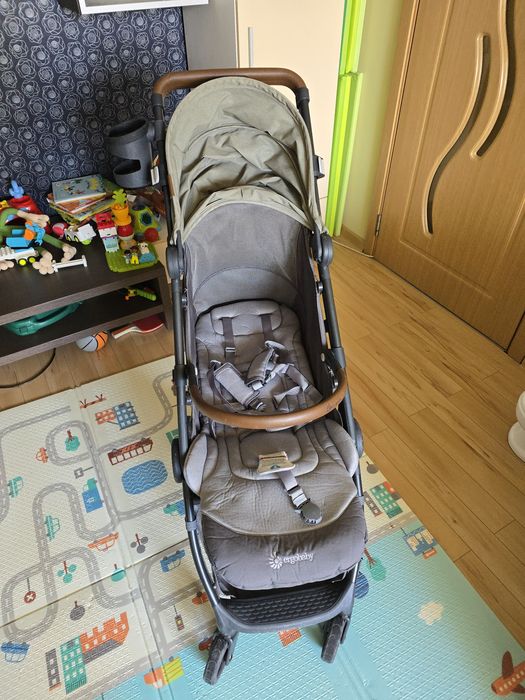 Cărucior Ergobaby Metro+ Deluxe – sport, ultra compact (6.8 kg) + acc