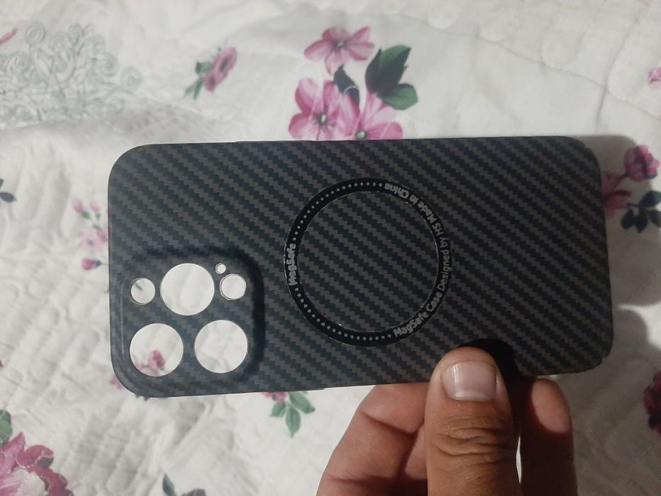 Iphone 14 pro max zashitnik
