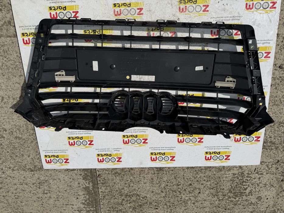 Grila centrala fata cu sigla Audi A4 B9 2016-2020