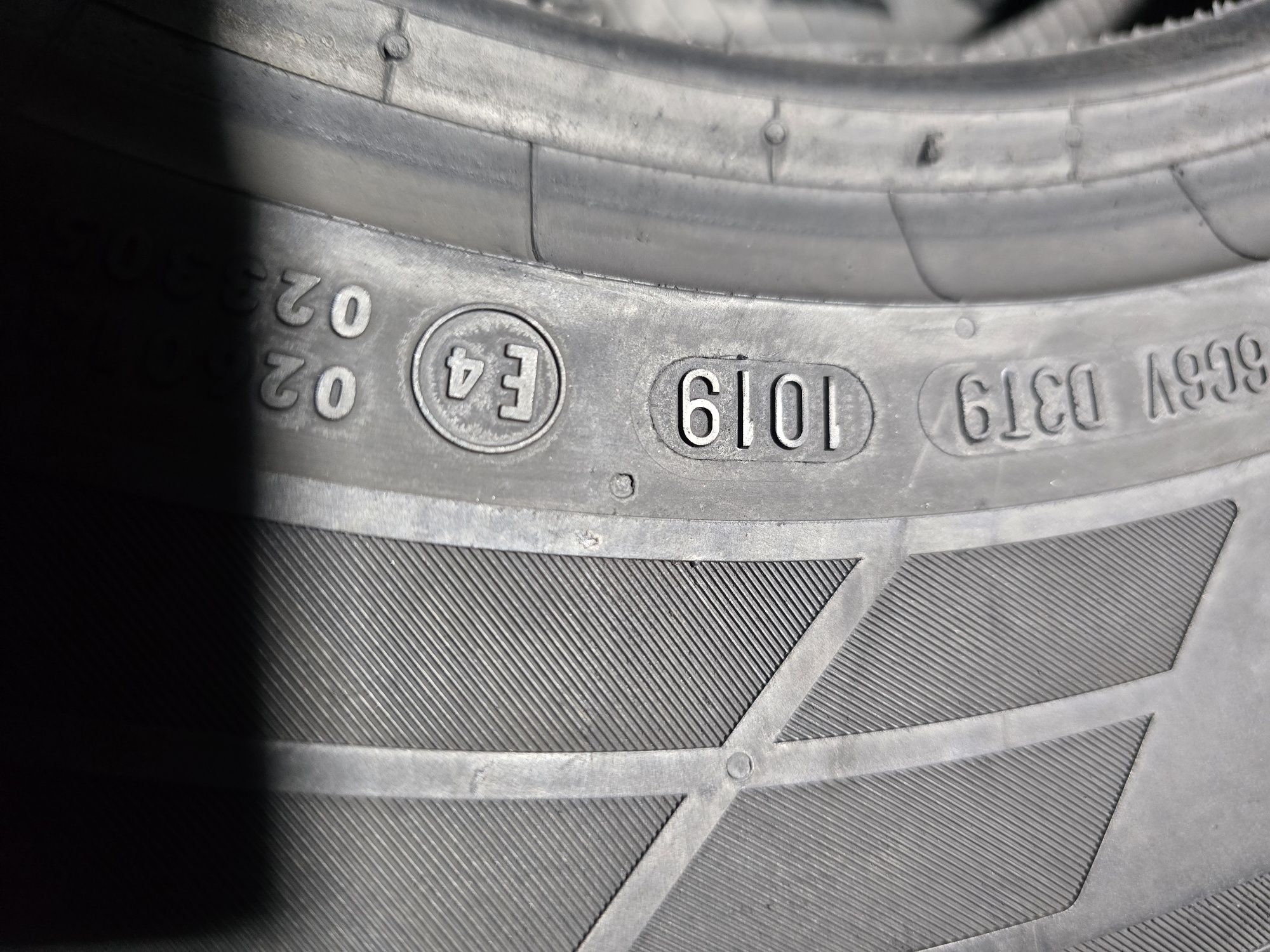 Anvelope 215/65 R16 CONTINENTAL de vara