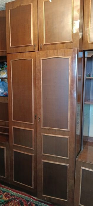 Продам стенку советскую