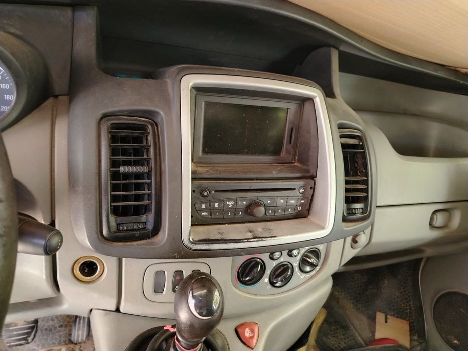 Opel vivaro 8+1, an 2010