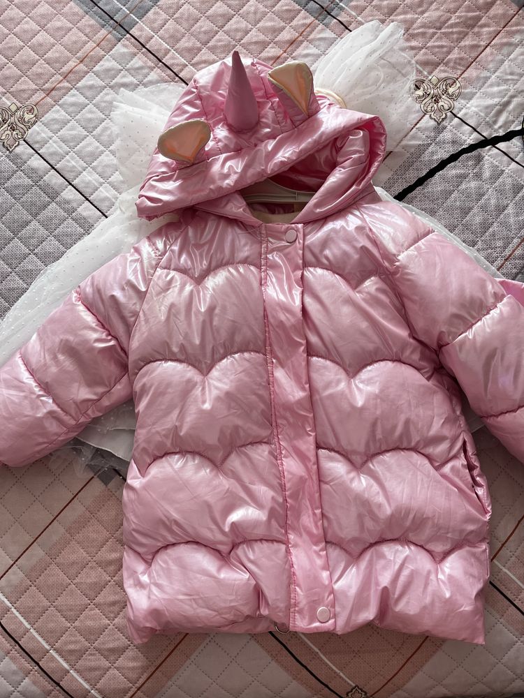 Продам вещи на девочку 4-5-6 лет