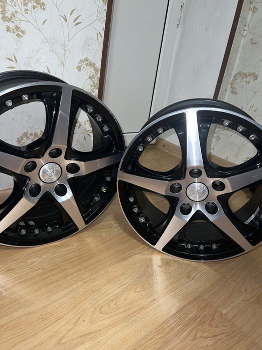 Продам диски 4 шт R16 разболтовка 5/112