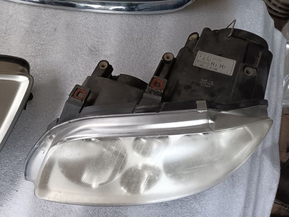 Фар ляв  решетка за VW Touran / Фолксваген Туран