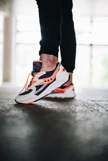 Saucony AYA Runner mărime 41 (26cm interior)