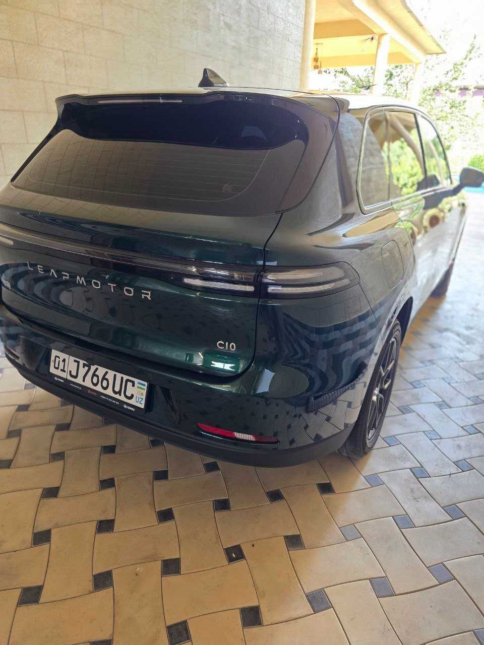 Leapmotor c10 EREv gibrit 210km electric 1200 km gibrit. Yengi