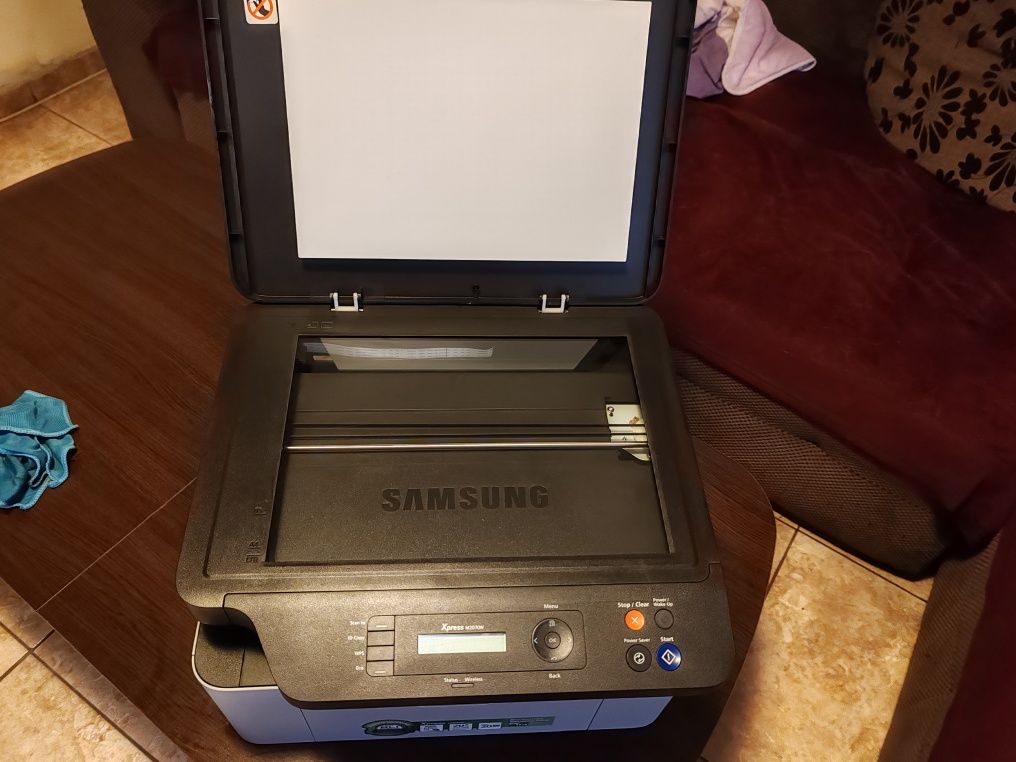 Принтер със скенер