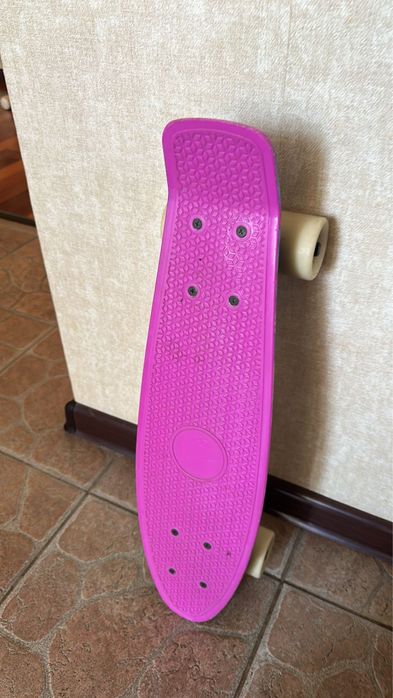 Продам детский скейтборд в хорошем состоянии