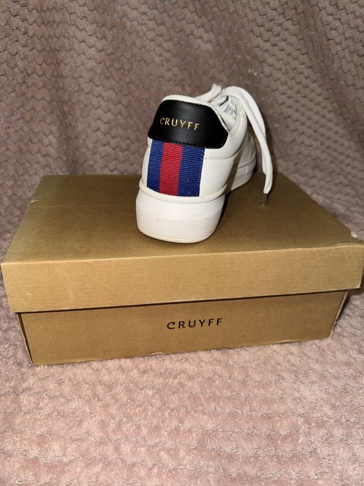 Дамски маратонки Cruyff