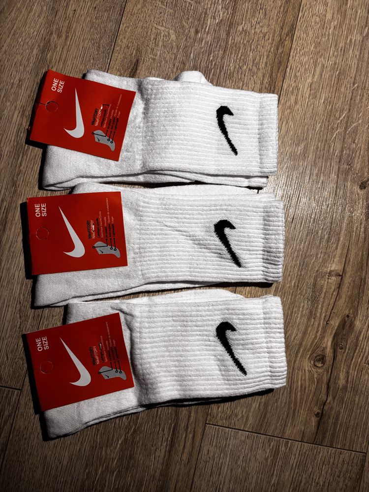 Vand 3 Perechi Sosete Nike Albe/Negre